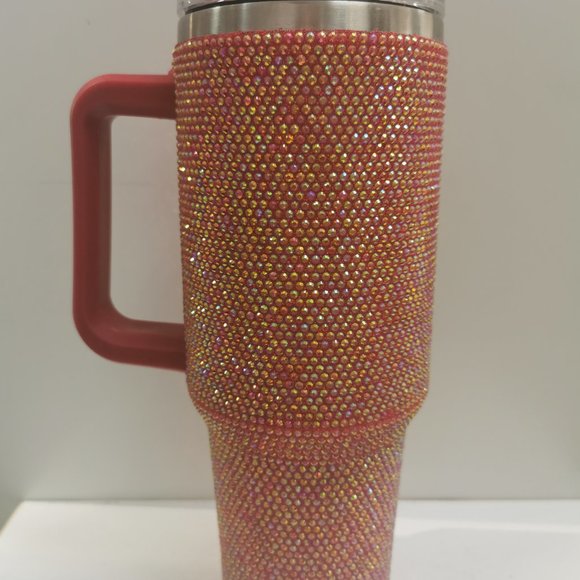Bedazzled insulated 40oz tumblers - Picture 4 of 10